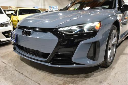 2022 Audi RS e-tron GT quattro