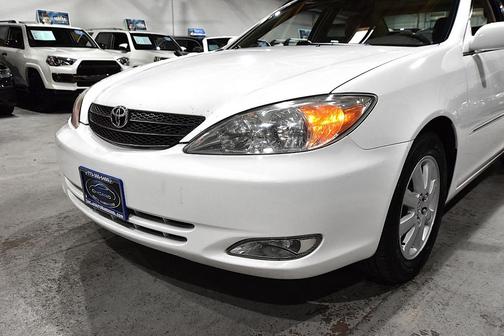 2004 Toyota Camry XLE