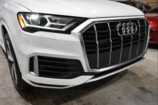 2021 Audi Q7 55 Premium Plus