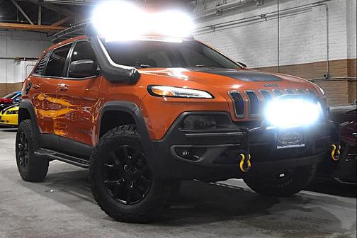 Mango Tango Pearlcoat 2015 Jeep Cherokee Trailhawk