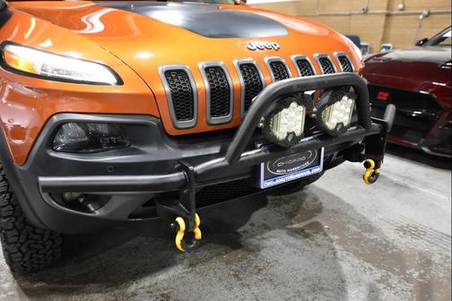 Mango Tango Pearlcoat 2015 Jeep Cherokee Trailhawk