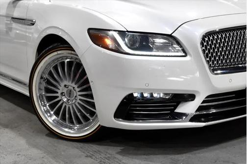 2017 Lincoln Continental Reserve