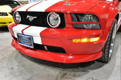 2005 Ford Mustang GT Premium