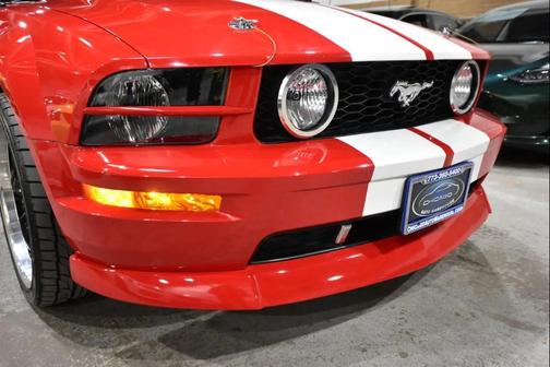 2005 Ford Mustang GT Premium