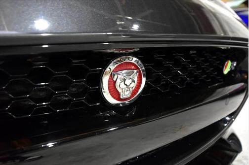 2015 Jaguar F-TYPE R