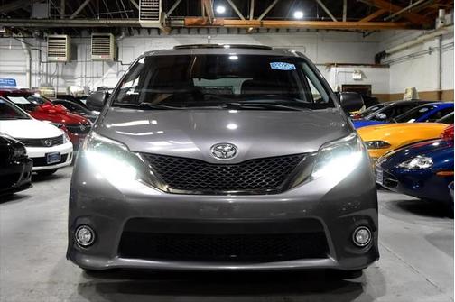 2017 Toyota Sienna SE Premium