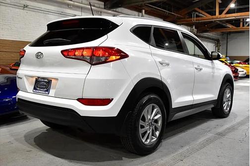 2017 Hyundai TUCSON SE