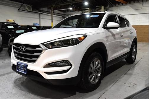 2017 Hyundai TUCSON SE