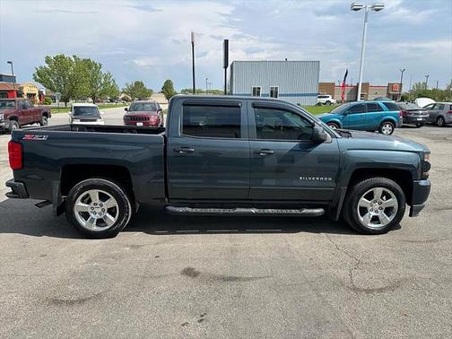 2017 Chevrolet Silverado 1500 2LT