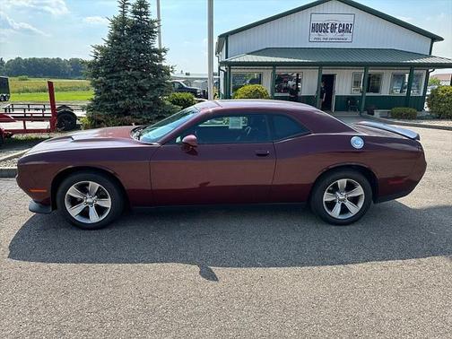 2017 Dodge Challenger SXT