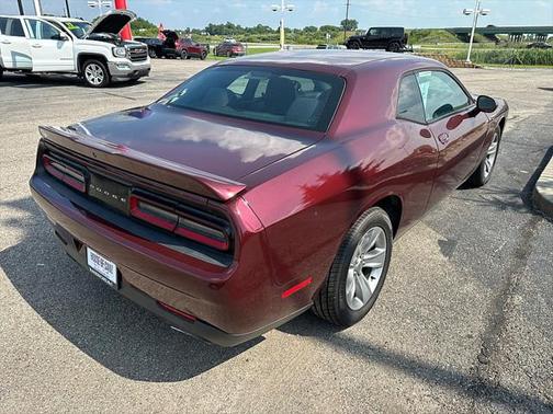 2017 Dodge Challenger SXT