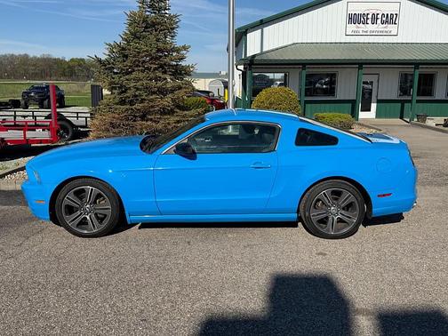 BLUE 2013 Ford Mustang V6
