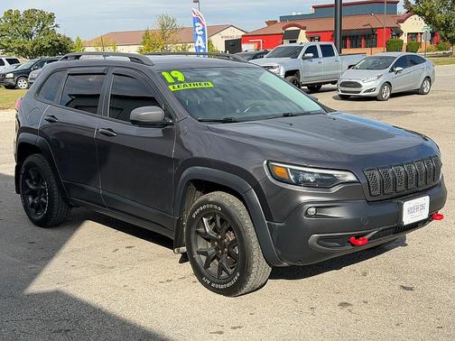 2019 Jeep Cherokee Trailhawk