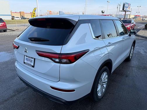 2023 Mitsubishi Outlander ES 2.5 S-AWC