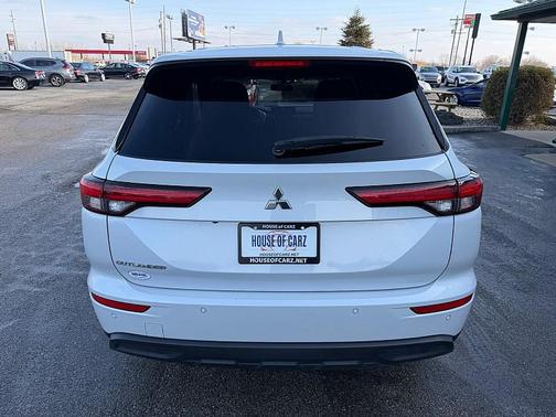 2023 Mitsubishi Outlander ES 2.5 S-AWC