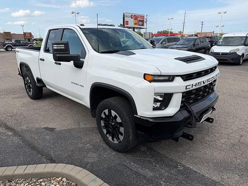 Summit White 2020 Chevrolet Silverado 2500 Custom