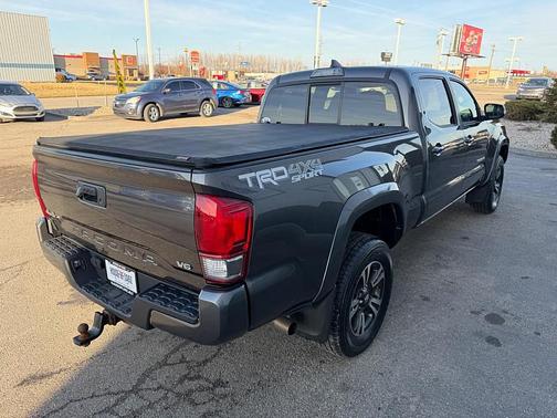 2016 Toyota Tacoma SR5