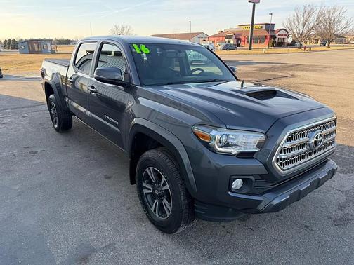 2016 Toyota Tacoma SR5