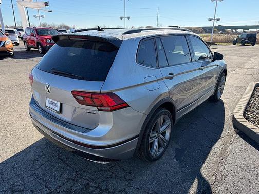 2021 Volkswagen Tiguan 2.0T SE R-Line Black 4MOTION