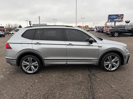 2021 Volkswagen Tiguan 2.0T SE R-Line Black 4MOTION