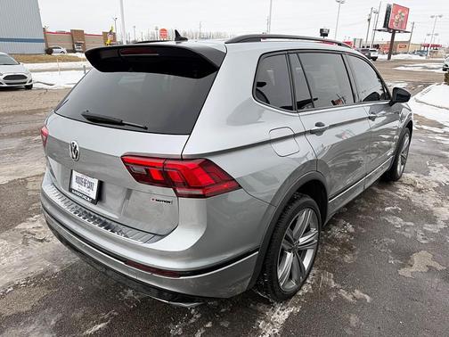 2021 Volkswagen Tiguan 2.0T SE R-Line Black 4MOTION