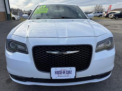 2019 Chrysler 300 S