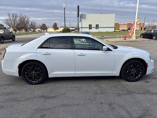 2019 Chrysler 300 S