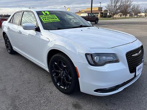 2019 Chrysler 300 S