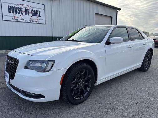 2019 Chrysler 300 S