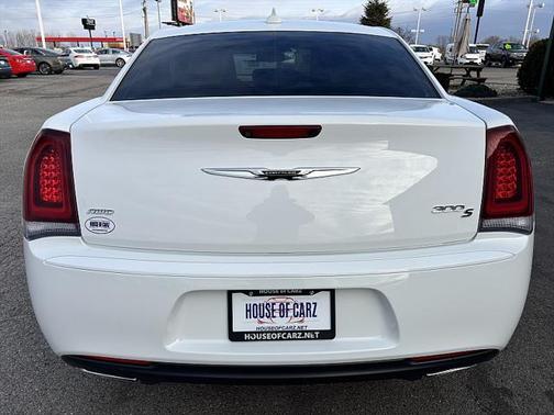 2019 Chrysler 300 S