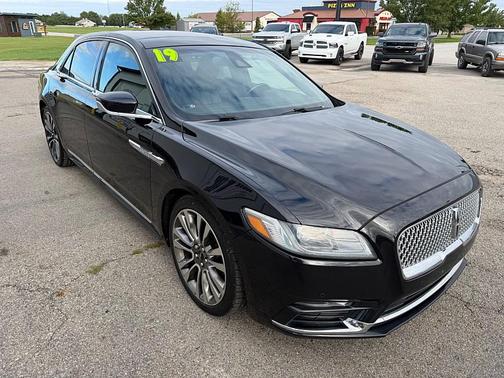 Infinite Black Metallic 2019 Lincoln Continental Select