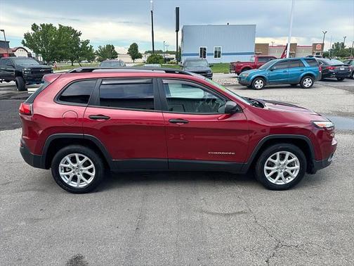 2017 Jeep Cherokee Sport