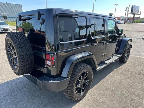 2017 Jeep Wrangler Unlimited Smoky Mountain 4x4