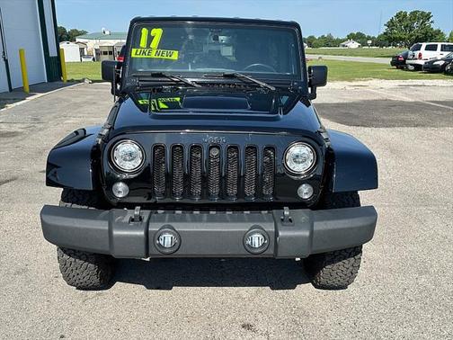 2017 Jeep Wrangler Unlimited Smoky Mountain 4x4