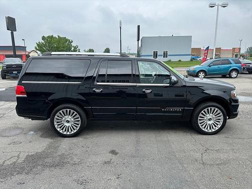 2017 Lincoln Navigator Select