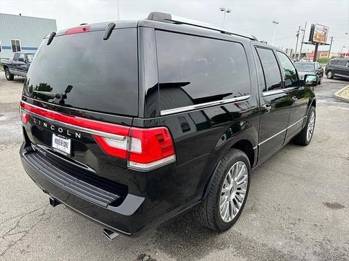 2017 Lincoln Navigator Select