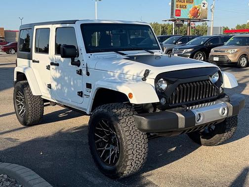 2016 Jeep Wrangler Unlimited Sahara