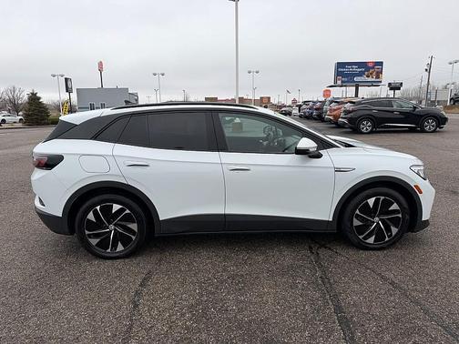 2021 Volkswagen ID.4 Pro