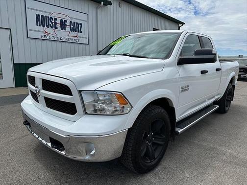 2017 RAM 1500 SLT