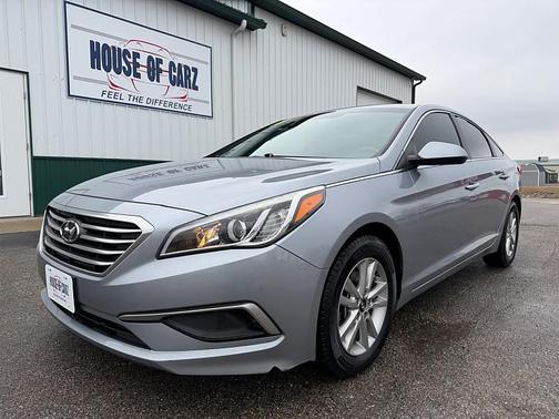 2016 Hyundai SONATA SE