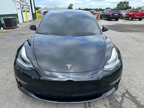2022 Tesla Model 3 Standard Range