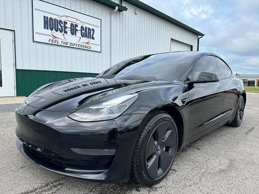 2022 Tesla Model 3 Standard Range