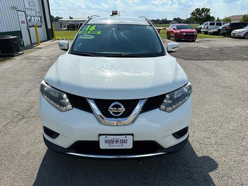 2016 Nissan Rogue SV