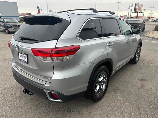 2017 Toyota Highlander Limited