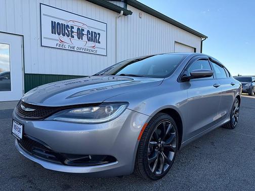 2015 Chrysler 200 S