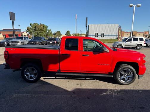 2018 Chevrolet Silverado 1500 Custom