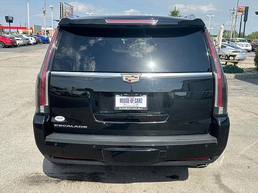 2017 Cadillac Escalade Luxury