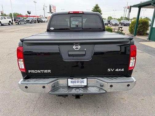 BLK 2014 Nissan Frontier SV