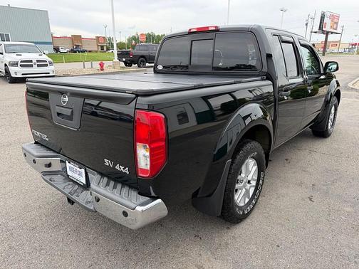 BLK 2014 Nissan Frontier SV