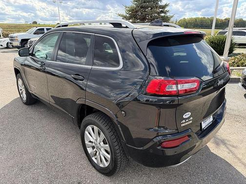 2016 Jeep Cherokee Overland